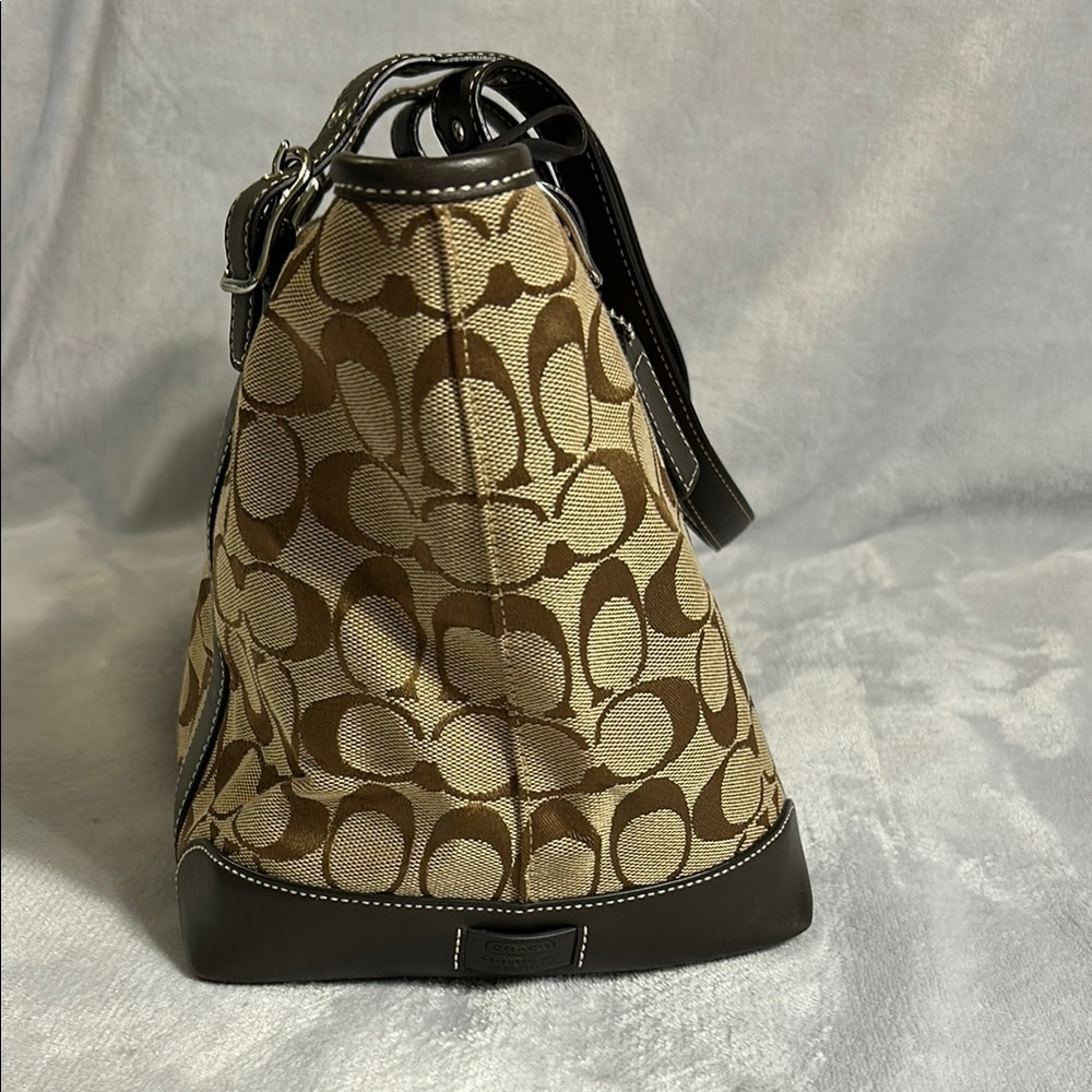 COACH 6042 Brown Canvas and Leather Monogram Tote Bag Vintage (07/2005) - Picture 4 of 12